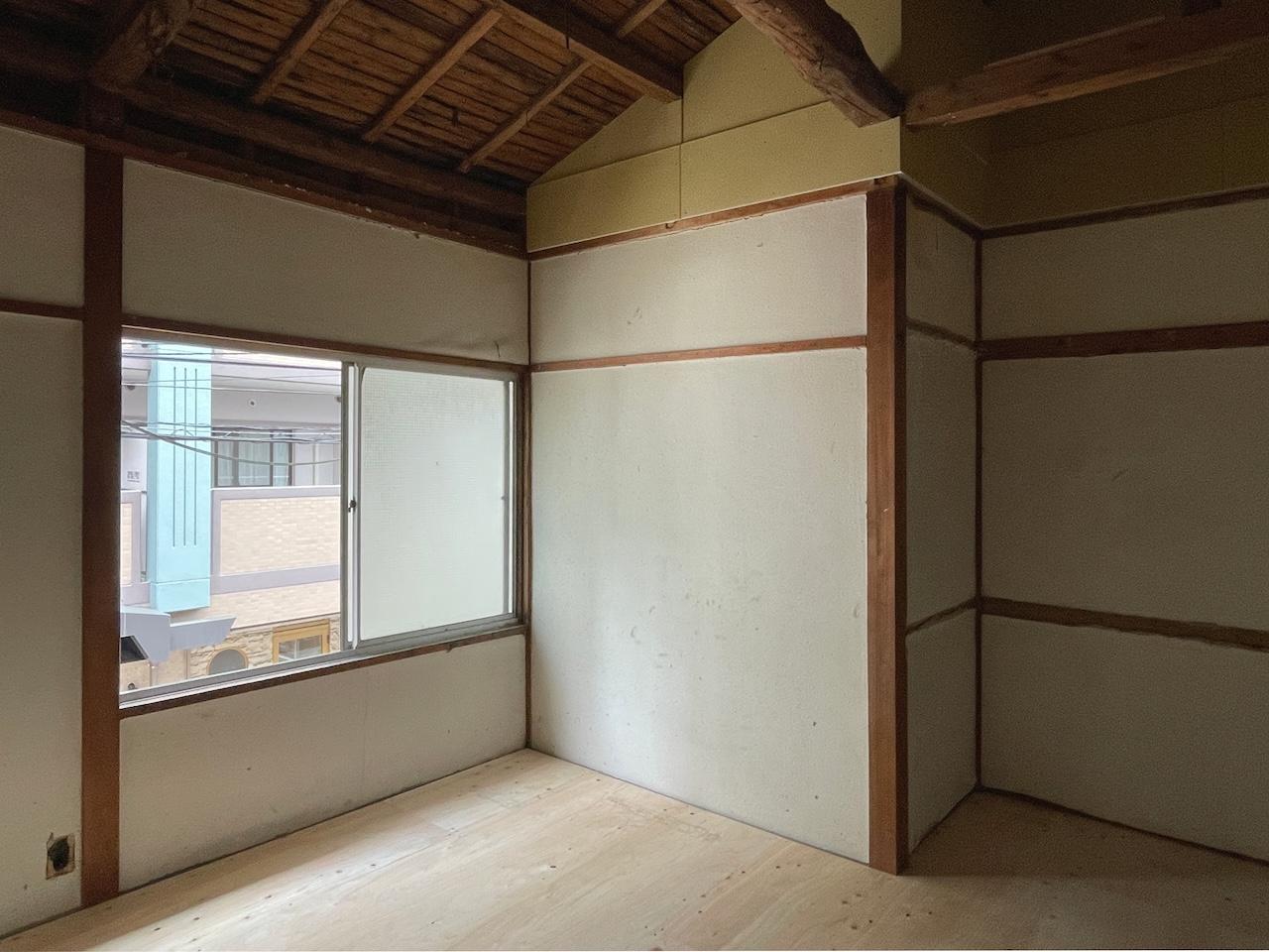 福岡市中央区渡辺通の賃貸物件/窓もあり、光が差し込みます。（C.D区画タイプ）