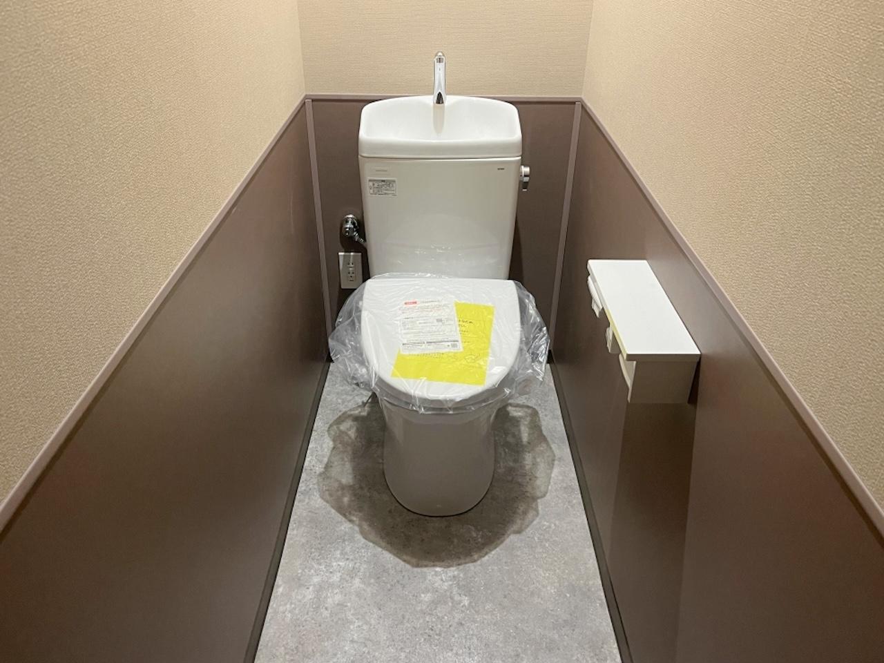 福岡市中央区渡辺通の賃貸物件/共用トイレは2箇所新設済みです。