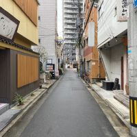 福岡市中央区渡辺通の賃貸物件/目の前の通りはこんな感じ。今このあたり人気なんですよ。