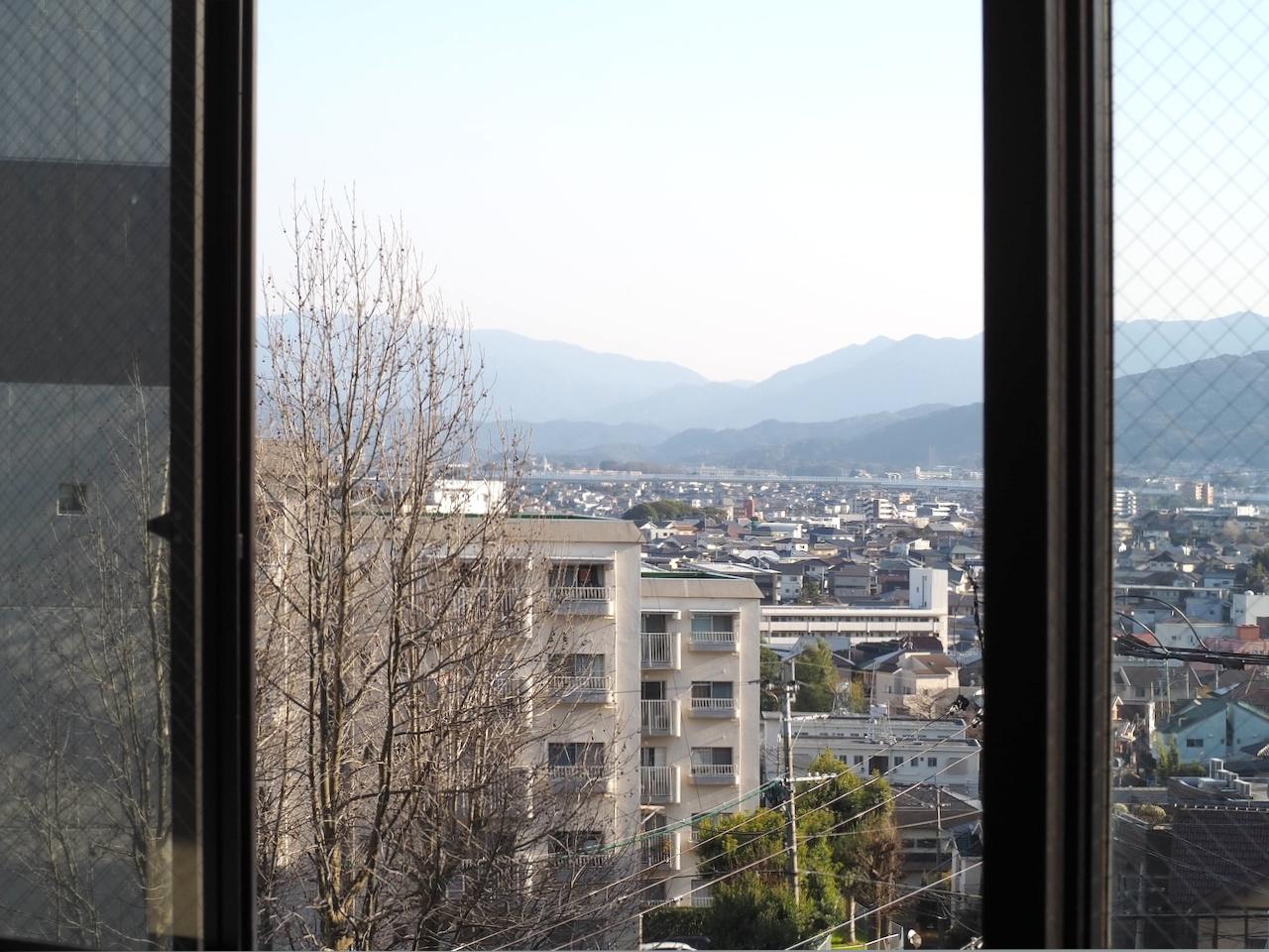 福岡市南区多賀の売買物件/こちらの奥には油山。