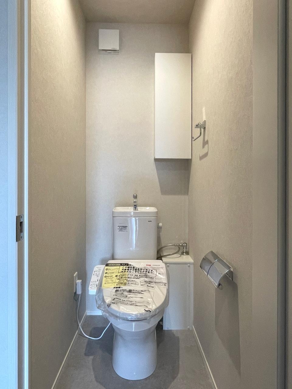 福岡市西区横浜の賃貸物件/3階トイレ。2階にもあります。