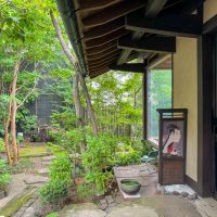 大分県別府市大字鶴見字角山の売買物件/この立派なお庭はオーナーさんがご自身で造園されたそう。