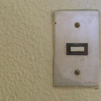福岡市中央区赤坂の賃貸物件/エッジが微妙に変形していて、ほんと刺さる。ナイスヴィンテージ。