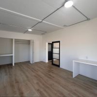 福岡市西区下山門の賃貸物件/造り付けのデスク付き。お仕事はこちらでどうぞ。