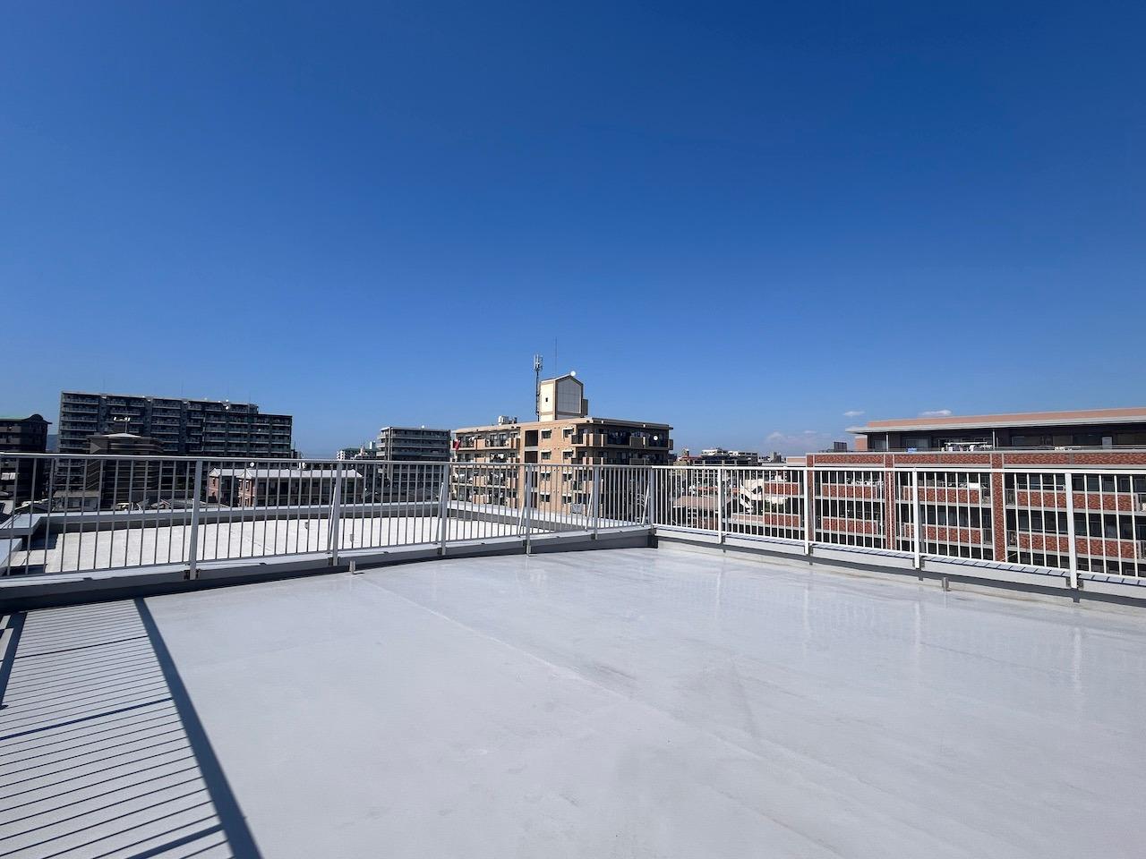 福岡市西区下山門の賃貸物件/見よ、この巨大ルーフバルコニー！