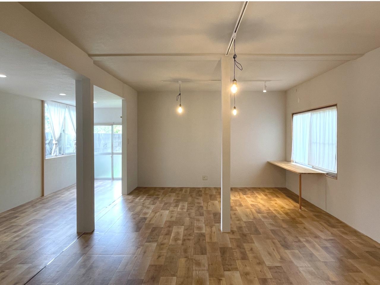 久留米市草野町草野の賃貸物件/ちょっとした造作デスクもあります。