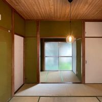 久留米市草野町草野の賃貸物件/こちらの和室はお茶色の落ち着いた雰囲気。