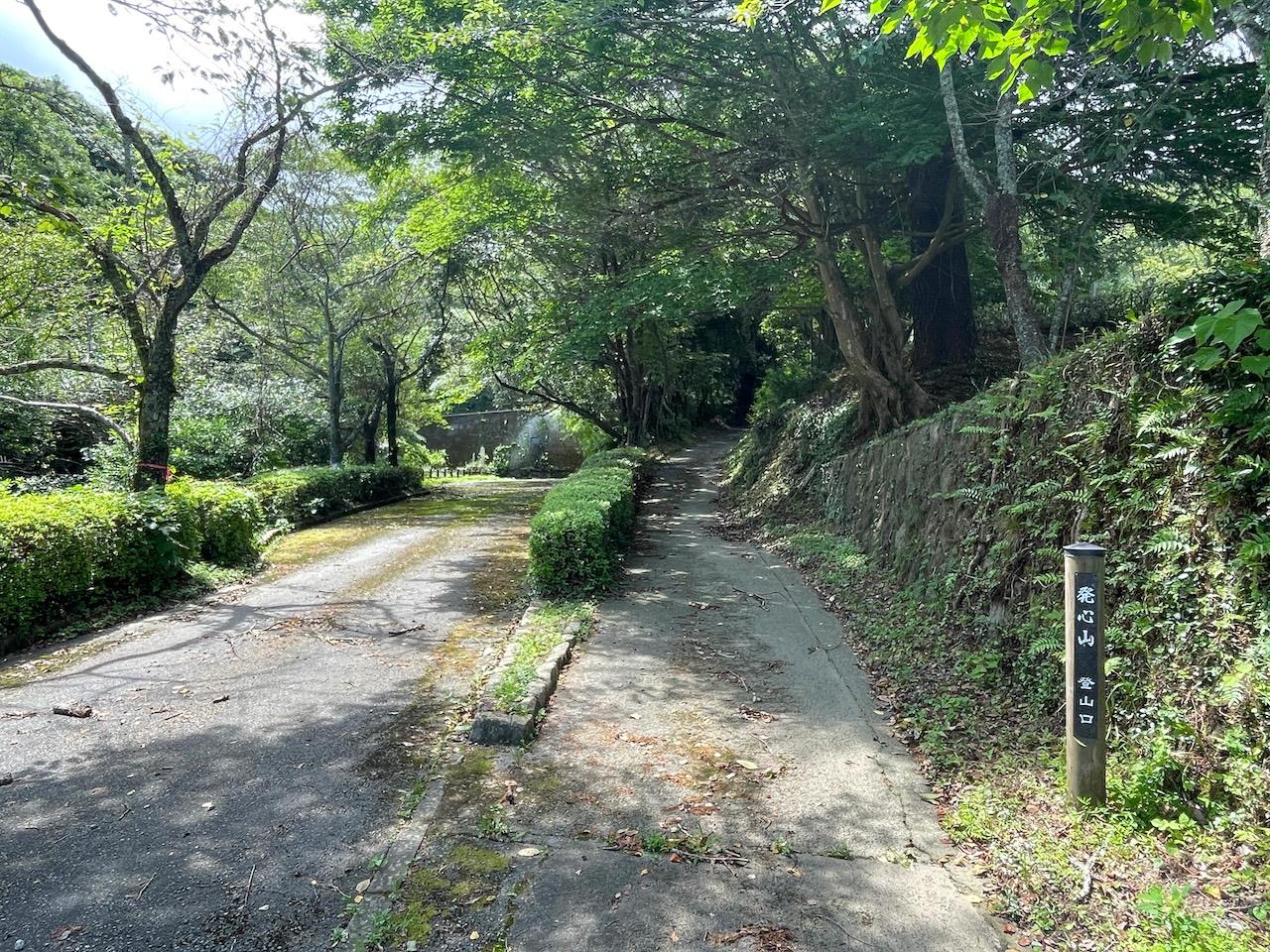 久留米市草野町草野の賃貸物件/徒歩10分の距離に発信山登山口。