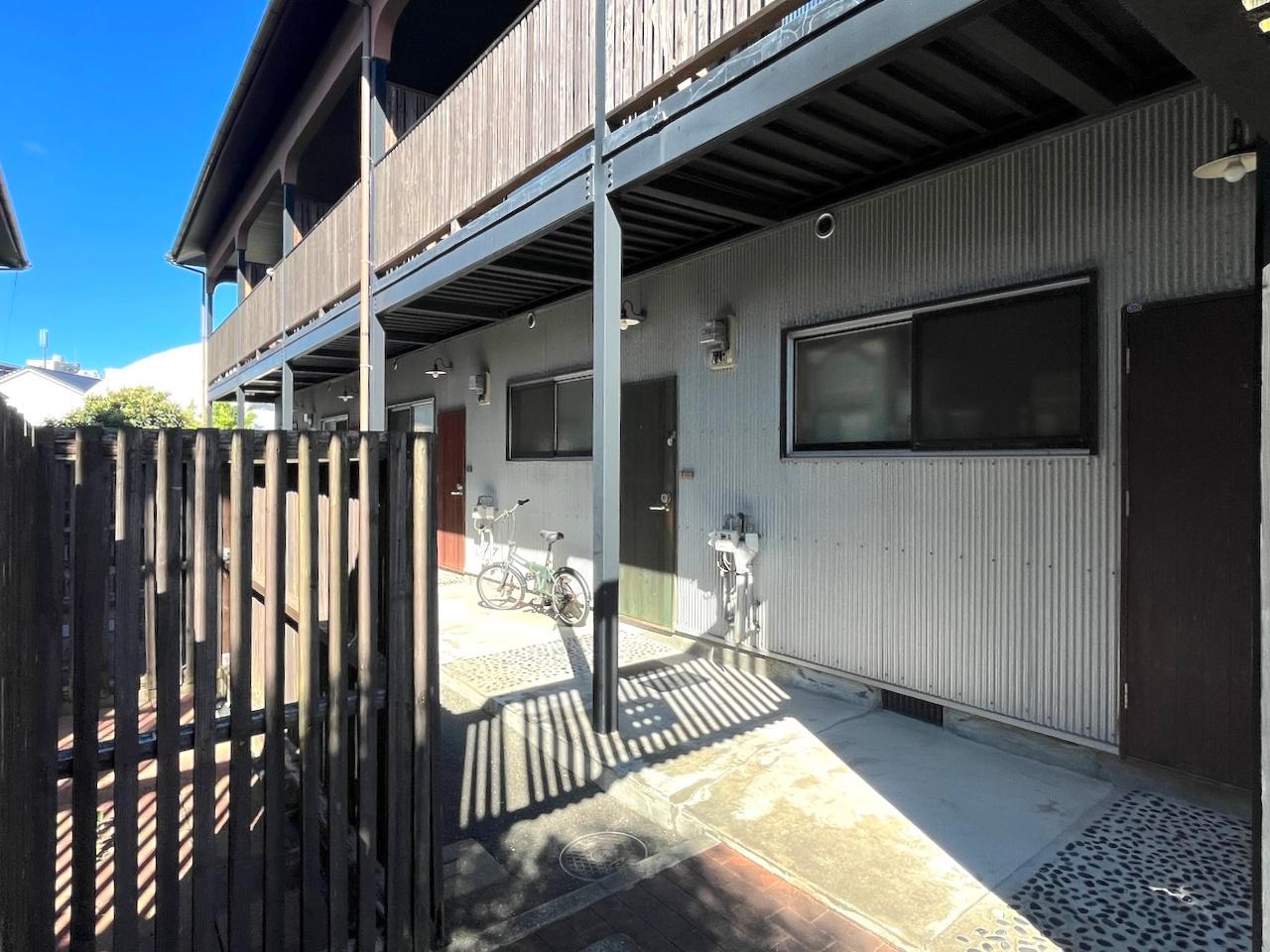福岡市早良区干隈の賃貸物件/玄関ドアも含め素敵なアプローチ。