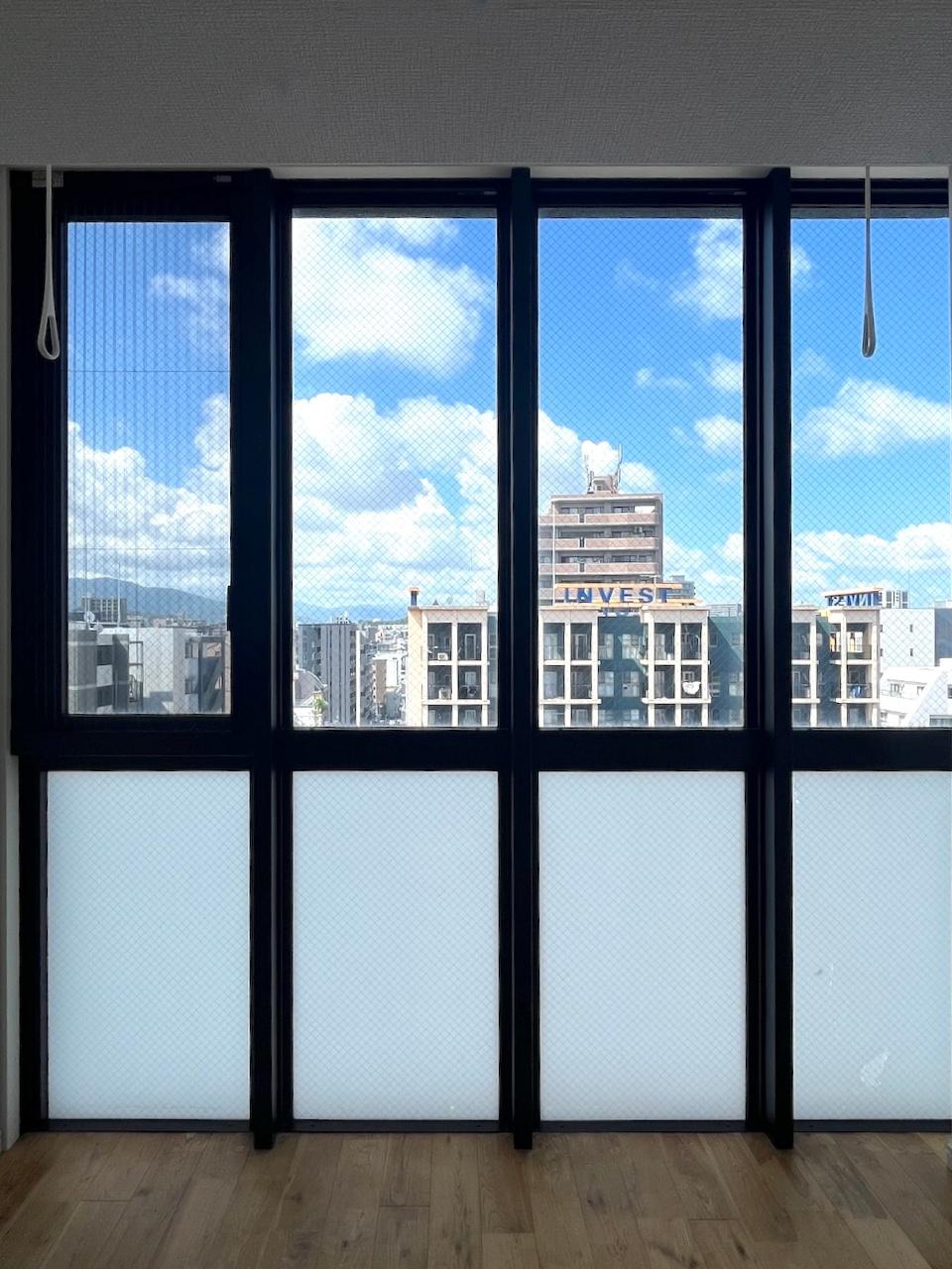 福岡市中央区高砂の賃貸物件/床から天井まで一面窓(10階からの景色)
