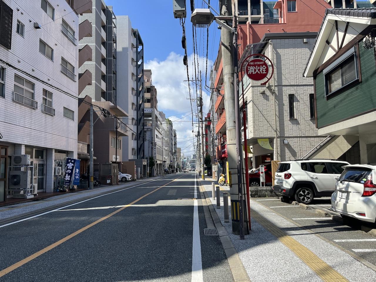福岡市中央区高砂の賃貸物件/高砂と平尾をつなぐ賑わいのある通り。