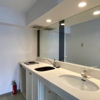 福岡市西区今津の賃貸物件/台所と洗面所は同じ並びになります。