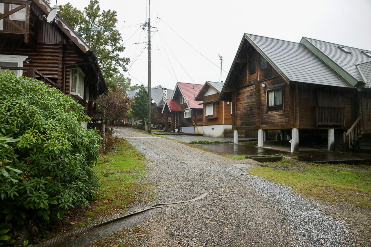 大分県由布市湯布院町の売買物件/雨音響く、霧がかったようすも幻想的で素敵。