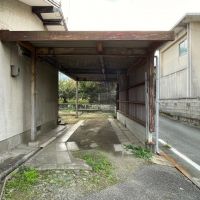 久留米市紅桃林の賃貸物件/屋根付きの駐車場