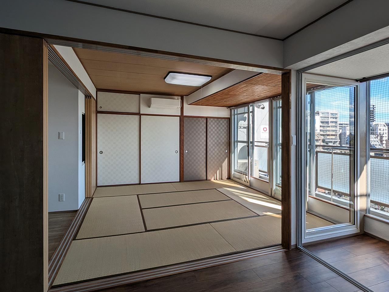 福岡市中央区黒門の賃貸物件/あえての和室は家族の憩いの場に。手前の窓際はお洗濯スペースによさそう。