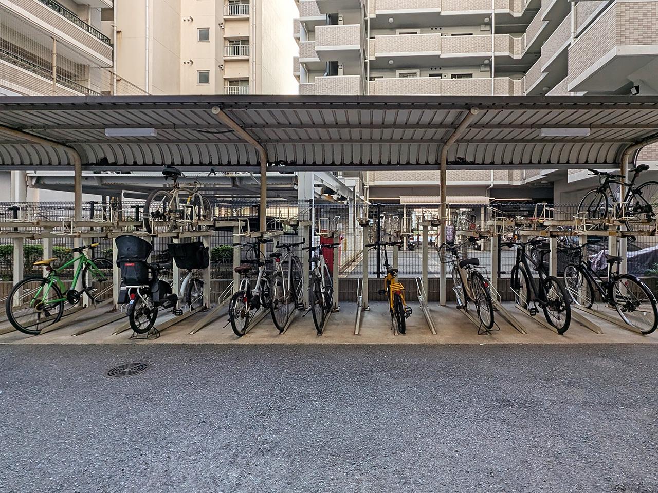 福岡市中央区薬院の賃貸物件/駐輪場。