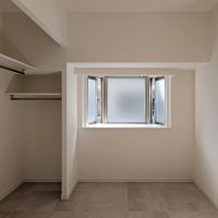 福岡市中央区薬院の賃貸物件/窓際を舞台に、私だけのギャラリーを開きたい。