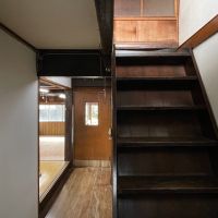 福岡県久留米市田主丸町の賃貸物件/2階への階段が昭和やなー。