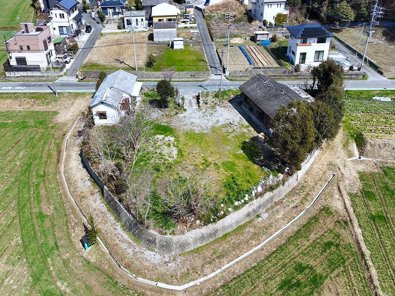 糸島市志摩桜井の売買物件/今回は土地と2軒の戸建が対象になります！！