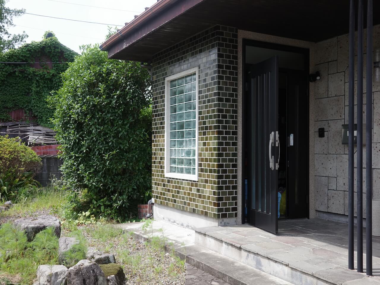 福岡県八女市黒木町本分の賃貸物件/病院だったあの建物のすぐ隣。元院長宅も、今回あわせて募集中です。