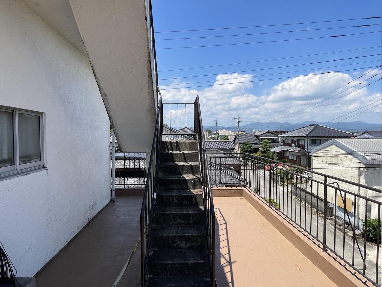 久留米市田主丸志塚島の売買物件/3階からさらに外へ進むとまた階段！？