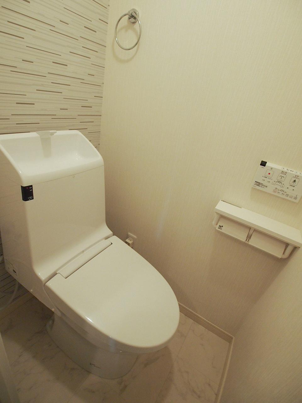 福岡市西区今宿の売買物件/ちょっとコンパクトなトイレスペース。