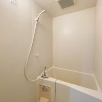 福岡市早良区祖原の賃貸物件/バスタブはコンパクトかな。