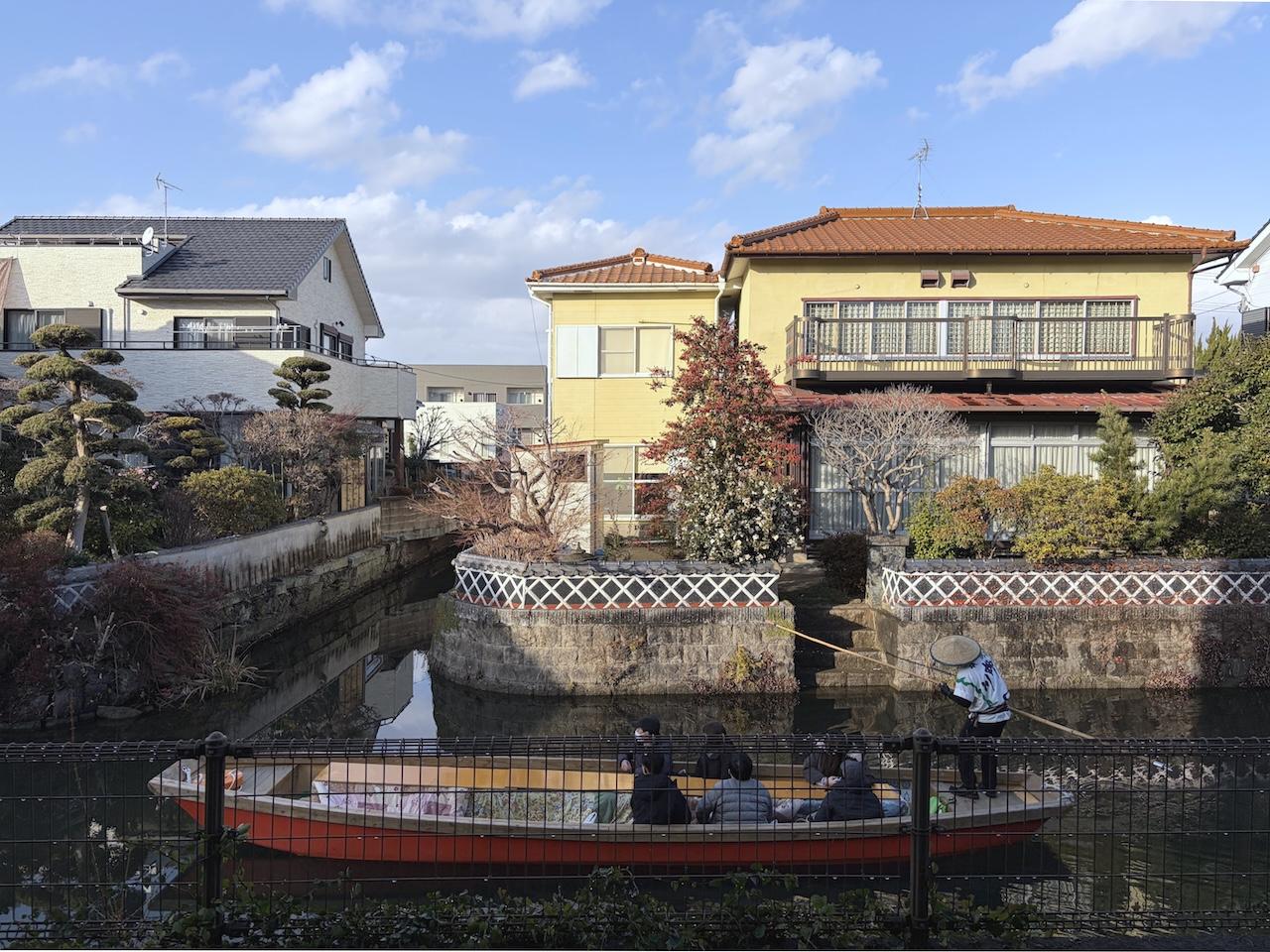 福岡県柳川市新町の賃貸物件/柳川と言えば有名な川下り。今回の物件は、そんなお堀沿いにあります。