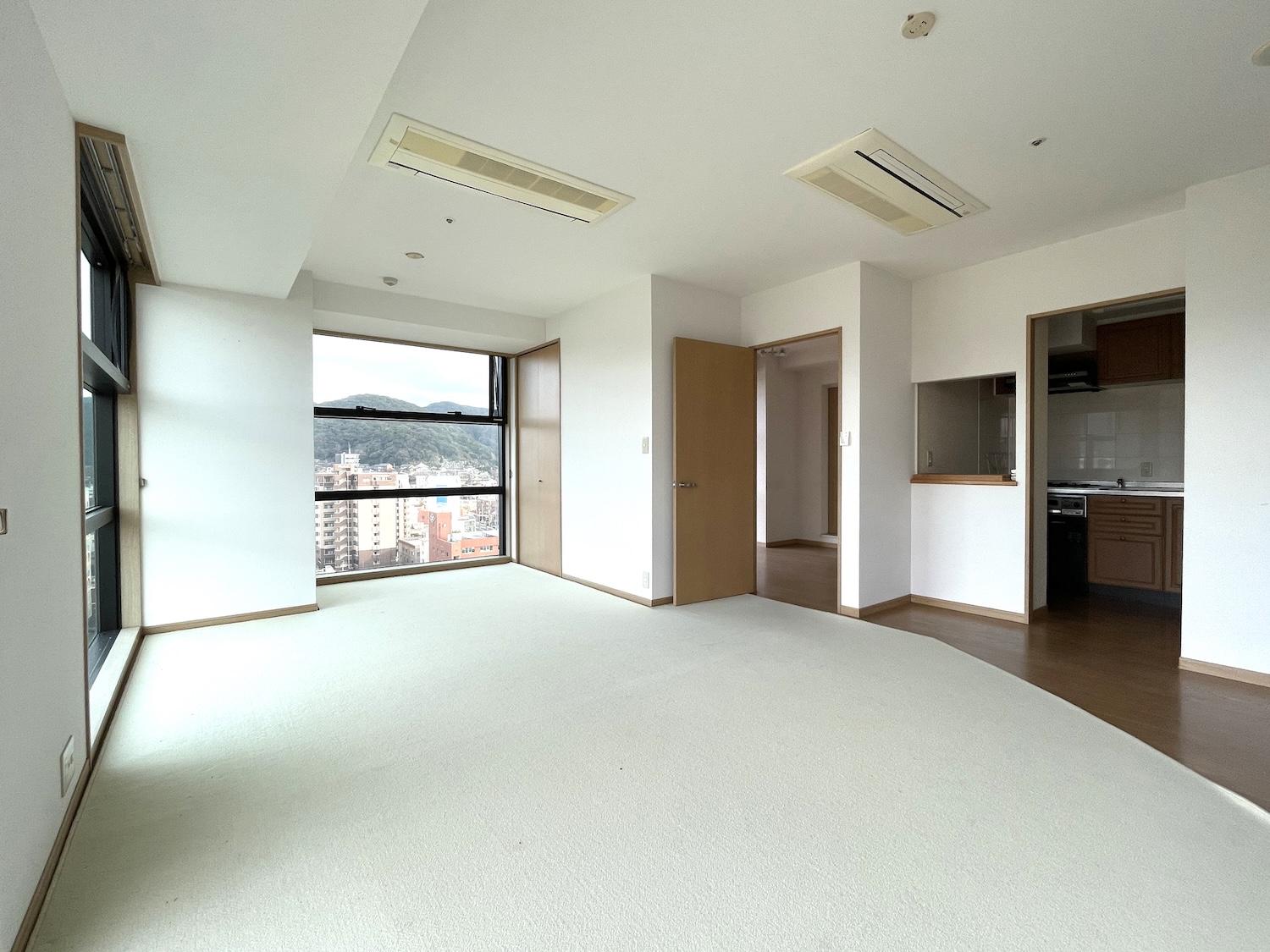 北九州市門司区東港町の賃貸物件/14.5畳のリビングダイニングは開放感があります