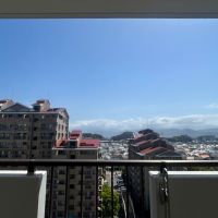 福岡市西区愛宕浜の売買物件/正面から見た眺めはこんな感じ。空を大きく感じられる、開放感のある景色が広がっています。