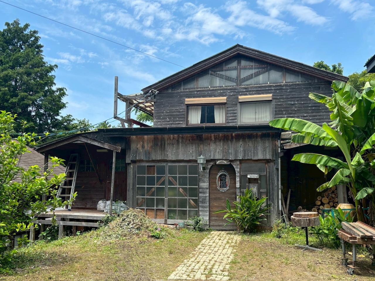 糸島市二丈吉井の売買物件/この辺りの家を建てた大工さんが大工小屋として建てたお家です。