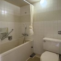 福岡市西区今津の賃貸物件/浴槽とトイレは同じ空間になります。