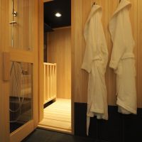 福岡市中央区草香江の売買物件/横には専用のサウナ室。