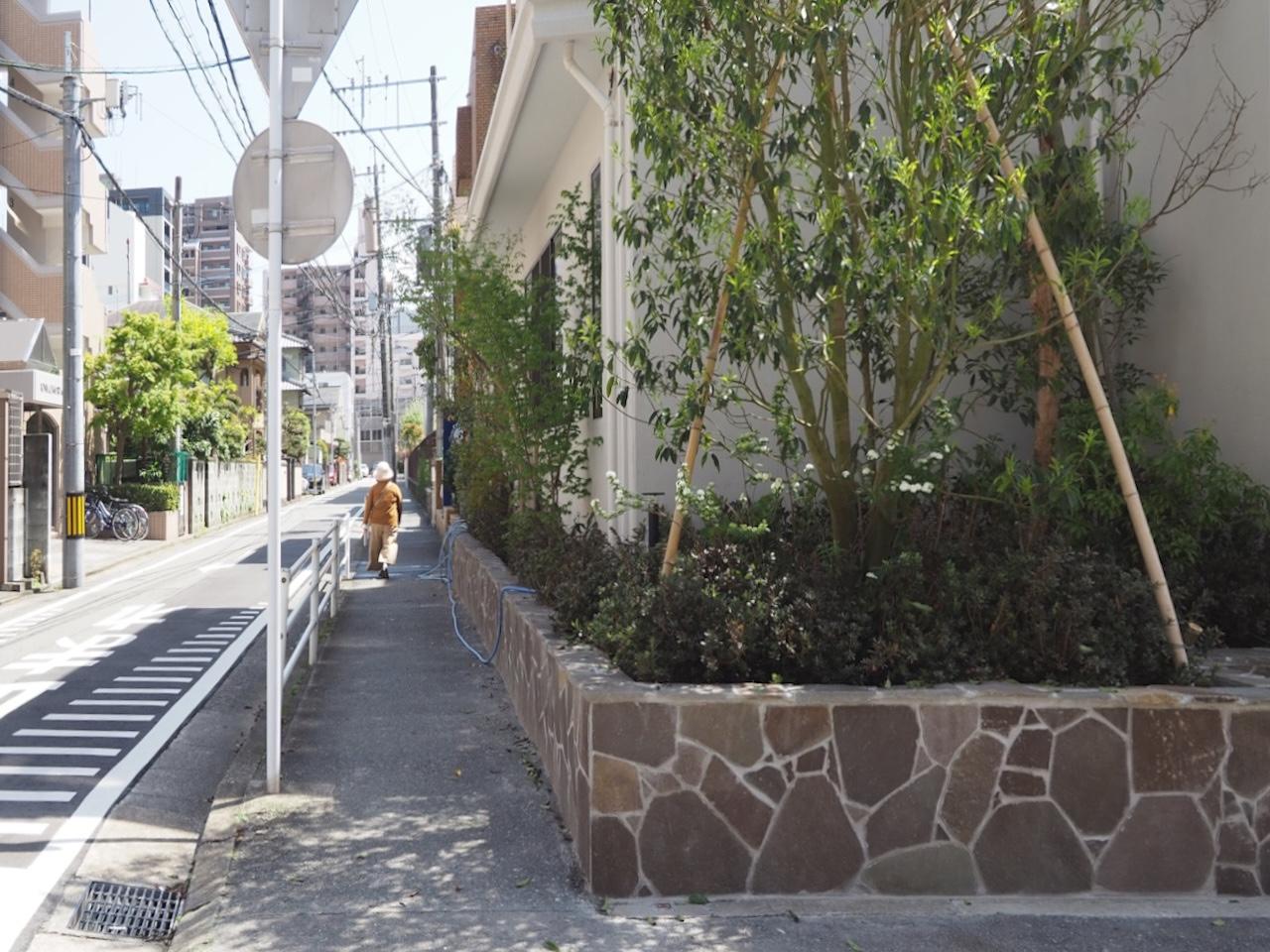 福岡市中央区草香江の売買物件/小学校も近くにあり、平日は特に活気があります。