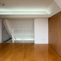 福岡市早良区高取の賃貸物件/天井には間接照明があり、お洒落な雰囲気。