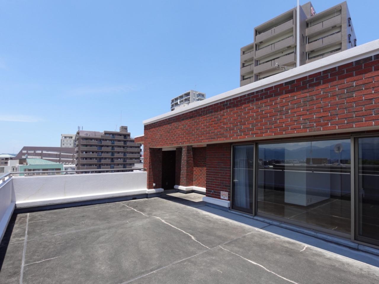 福岡市早良区室見の賃貸物件/ピクニックにヨガ。せっかくなら思いきり活用したくなります。