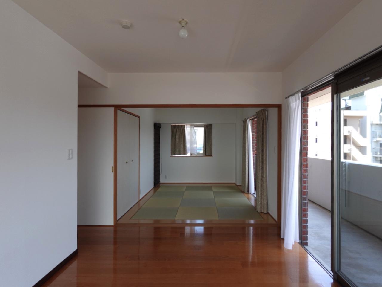 福岡市早良区室見の賃貸物件/リビングの隣には、和室のお部屋も。