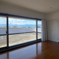 福岡市早良区室見の賃貸物件/室内からでも存在感たっぷりのルーフバルコニー。