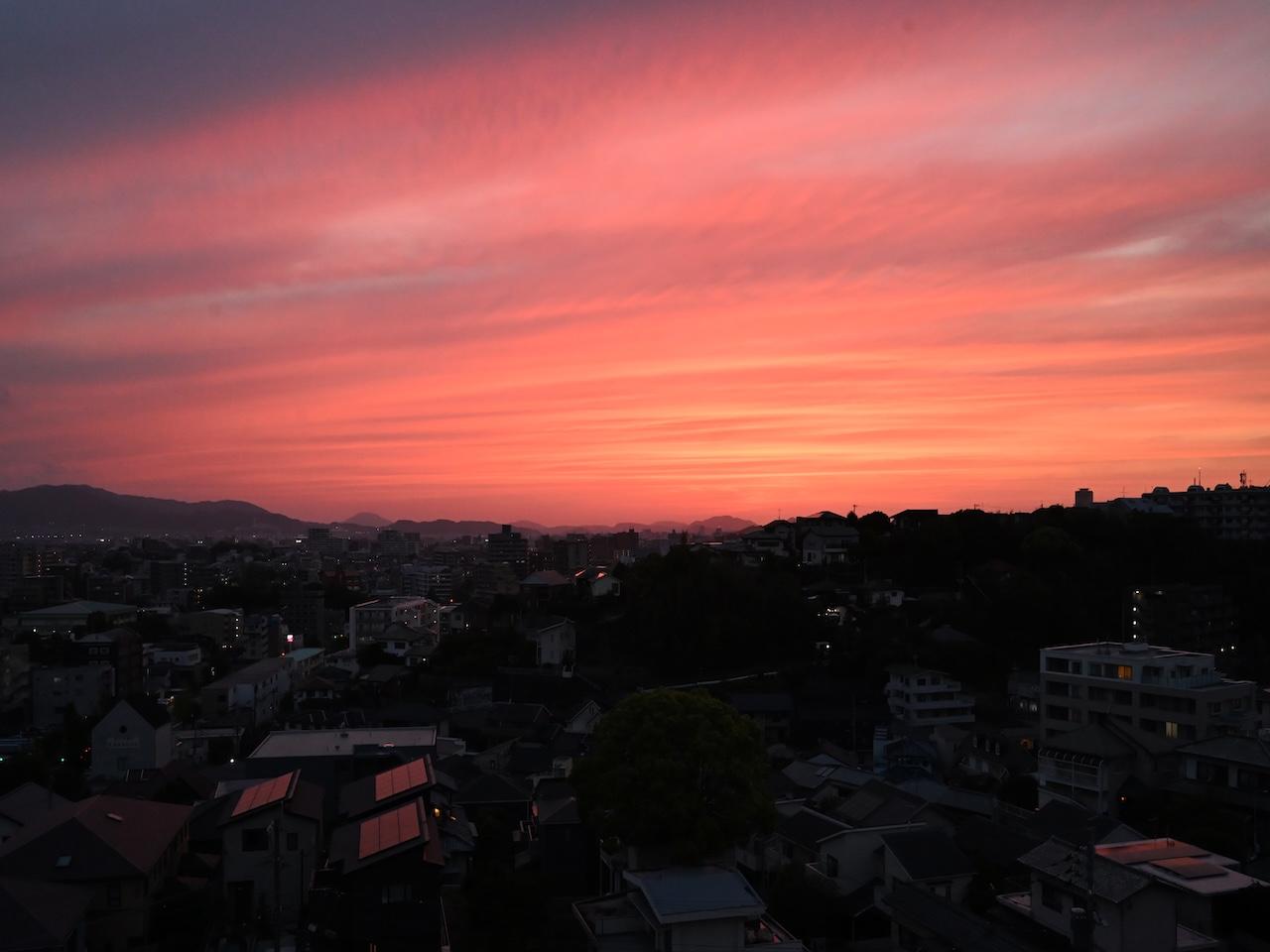 福岡市中央区小笹の売買物件/夕方には幻想的な景色を。