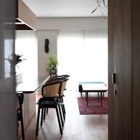 福岡市中央区小笹の売買物件/窓のむこうから差し込む光。日中は電気つけなくても明るいです。