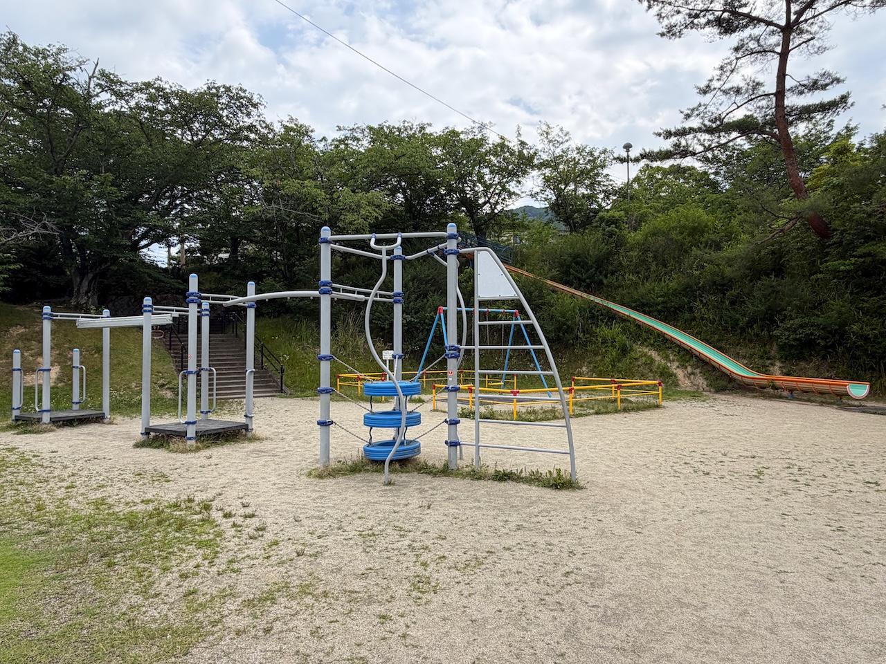 福岡市城南区東油山の賃貸物件/こちらは、上級者向けの遊具。