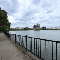 福岡市城南区東油山の賃貸物件/おいおい。レイクサイド歩道まであるじゃなか。