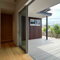 福岡市早良区野芥の売買物件/段差がなく、ゆるやかに外とつながっています。
