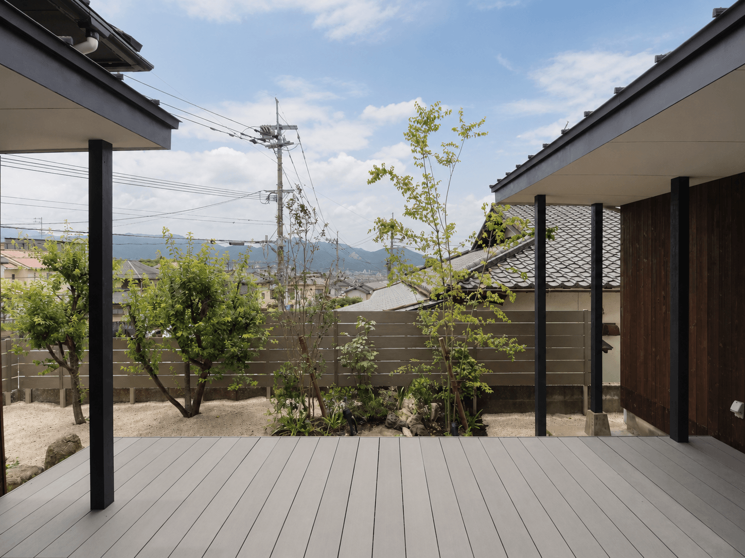 福岡市早良区野芥の売買物件/中庭をぐるりと囲むように暮らす家。