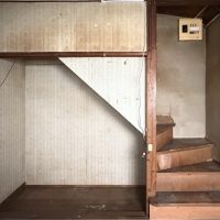 福岡市中央区荒戸の賃貸物件/２階への階段。