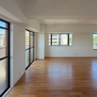 福岡市中央区赤坂の賃貸物件/南北東の3面バルコニー、採光・風通し共に良好。