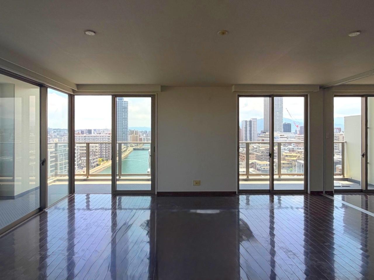 福岡市早良区西新の賃貸物件/意識せずとも川が視界に入ってきます。