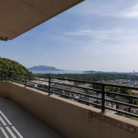 福岡市西区生の松原の売買物件/奥行きのあるロングバルコニー。