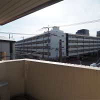 福岡市南区高宮の賃貸物件/北向きらしからぬ陽光と、実は視界も割と気にならない区画。