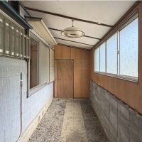 久留米市大橋町常持の売買物件/外の倉庫。玄関横の扉から出入り可能。